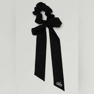 Alo Yoga Black Love Knots Tie Scrunchie
